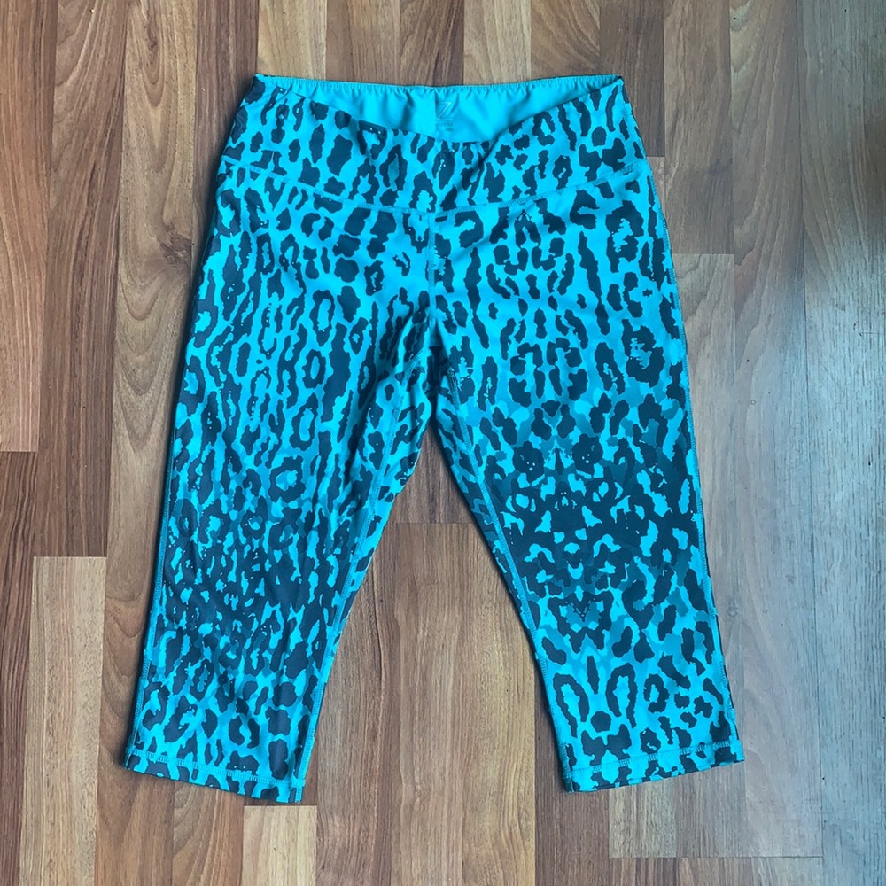 Zella Capri Leggings